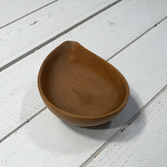 Vintage Monkey Pod Bowl: Hand Carved Aloha Monkey Collectible, Hawaii