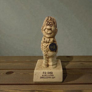 Vintage Number One Dad Figurine, Funny Caricature Gift (1970)