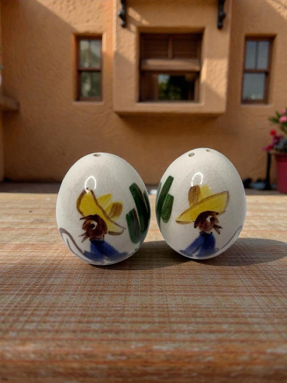 Vintage MCM Ceramic Egg Salt and Pepper Shakers: Sombrero Man Southwestern Decor