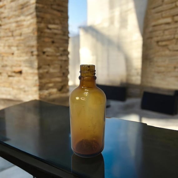 Antique Amber Glass Medicine Bottle, Illinois Glass Co. No. 8, 5"