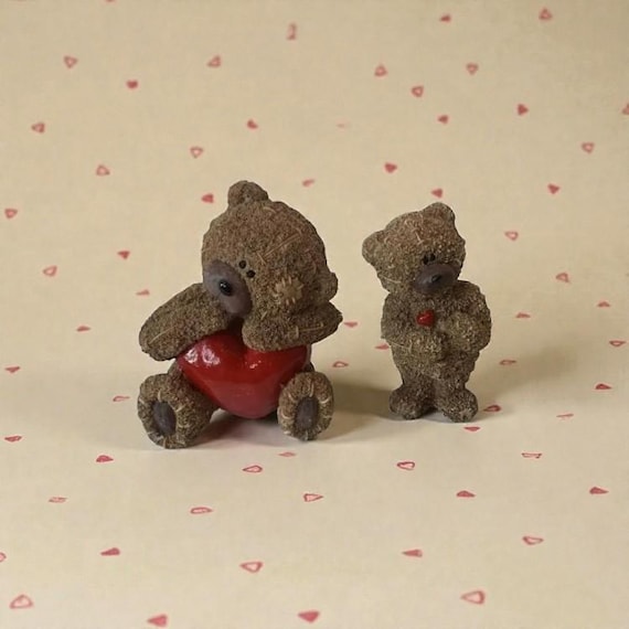 Vintage Textured Resin Teddy Bear with Heart – Holiday Figurine