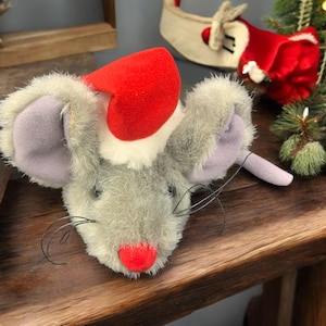 Vintage Ganz Gray Merry Mouse Plush Christmas Mouse Wearing A Santa Hat Holiday Decor From 1998