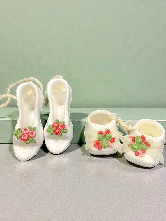 Vintage Ceramic Shoe Christmas Ornaments: Hand-Painted Floral Appliqué