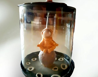 Astronaut incense cone holder