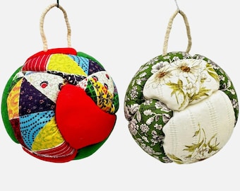 Vintage Quilted Ball Christmas Ornament Patchwork Door  display picture 1
