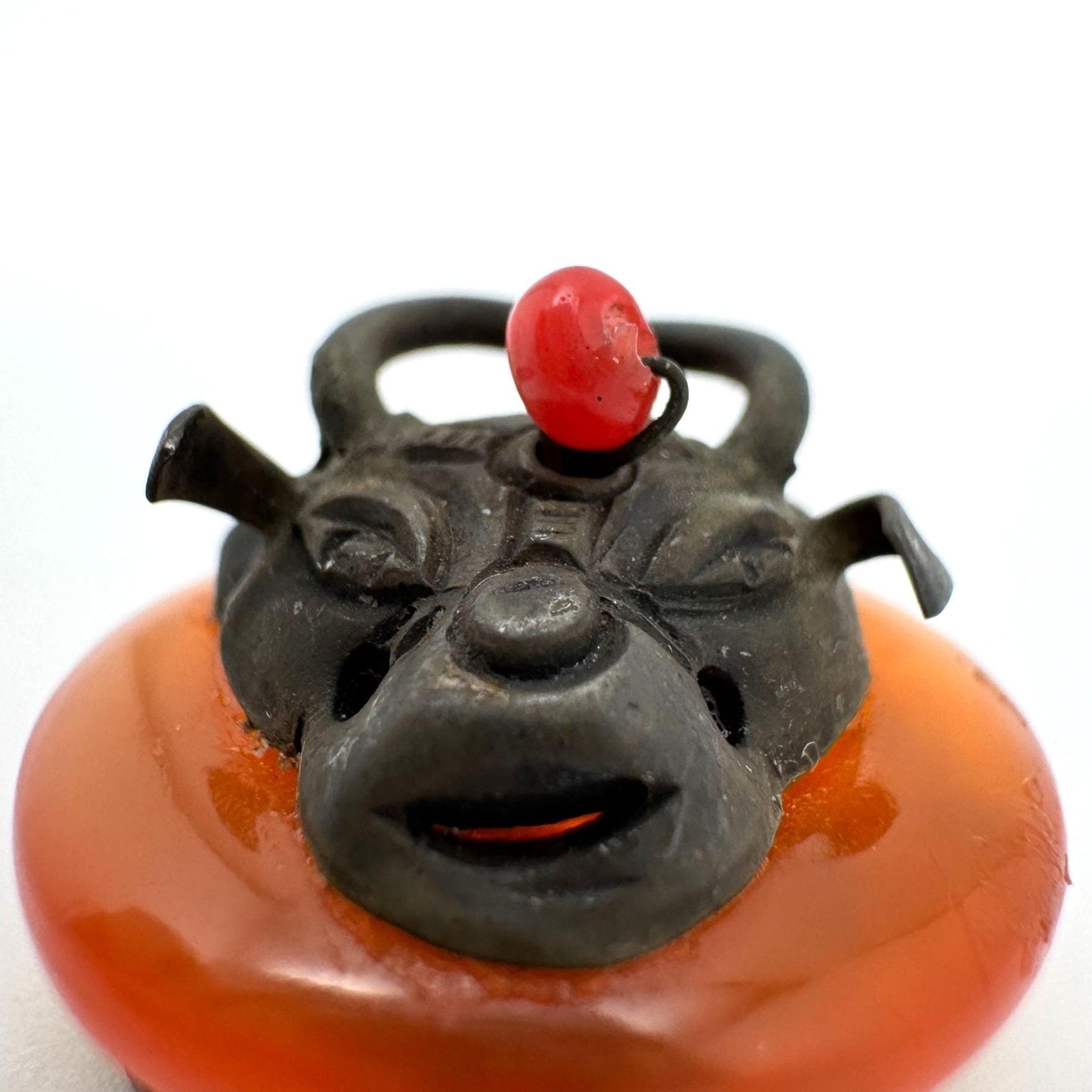 Antique Chinese Hairpin With Ox Motif Carnelian? & Metal Design Antique Chinese Hairpin With Ox Motif Carnelian? & Metal  main image 3