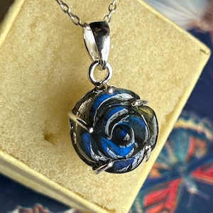 Hand Carved Natural Labradorite Flower Pendant Blue Fire Labradorite Pendant 925 Sterling Silver Handmade Pendant Rose Crystal Charms