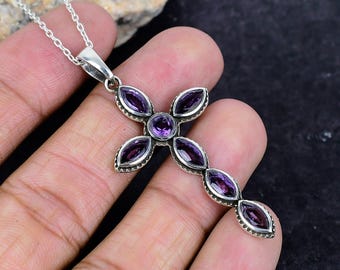 Ciondolo a croce con ametista: gioiello religioso in argento sterling 925