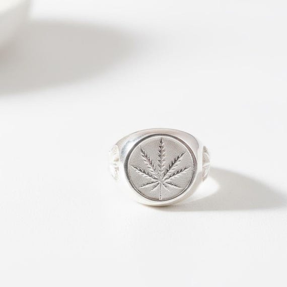 925スターリングシルバー製大麻の葉リング、繊細でミニマルな 