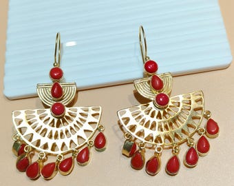 赤い珊瑚のドロップピアス ハンドメイド ボヘミアンジュエリー