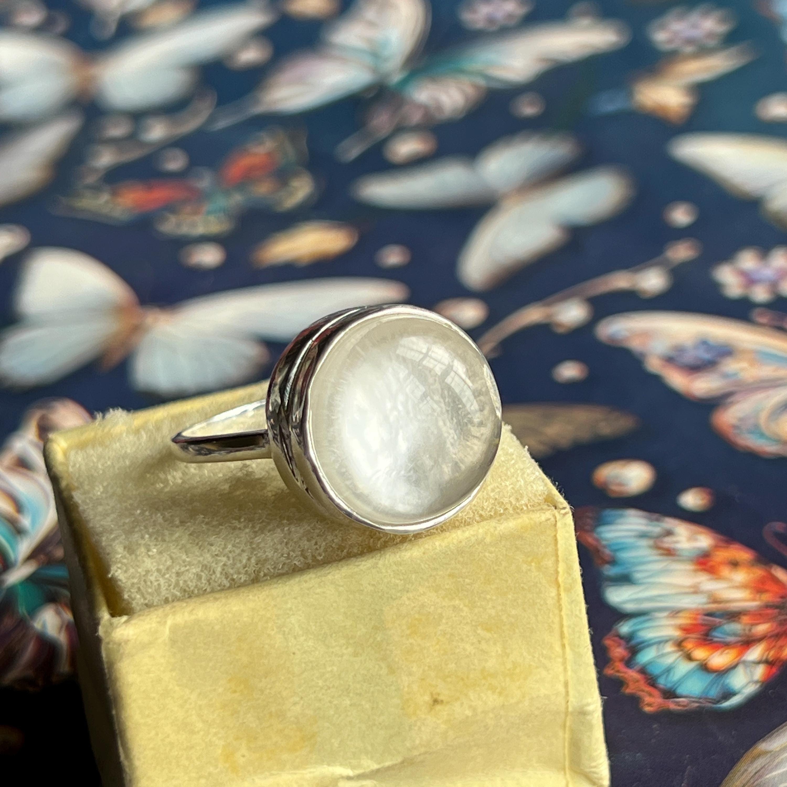 Secret Locket Ring 925 Sterling Silver Locket Ring Secret Compartment ring Pillbox Ring Poison Ring Handmade Crystal Poison Ring Prayer Box