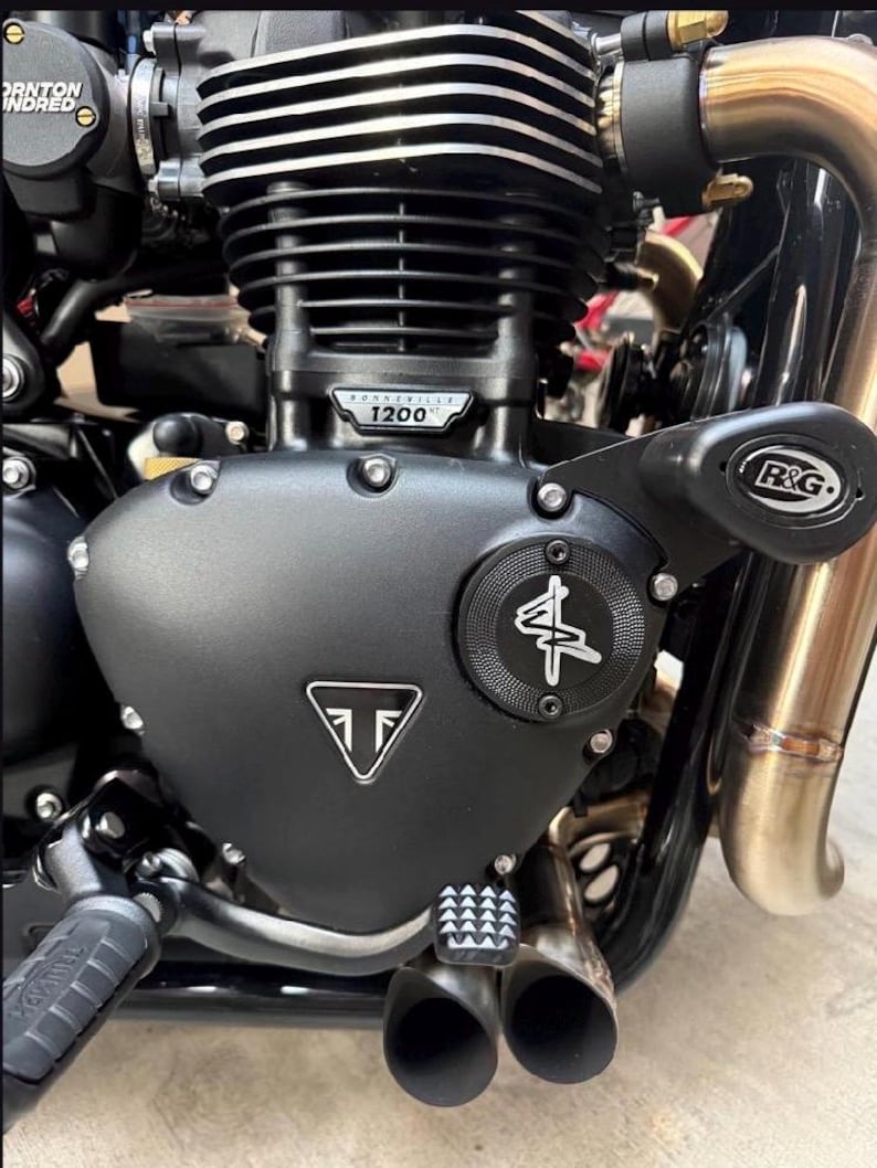 Individuelle Triumph-Motorabdeckung – Kupplung / ACG