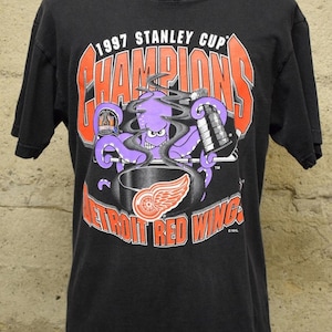 Vintage 1997 NHL Stanley Cup Champions Detroit Red Wings T-shirt