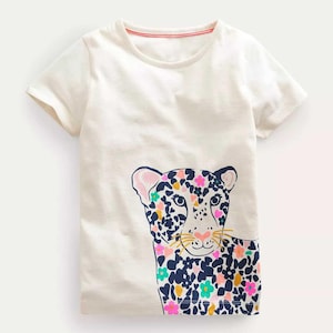 Mini Boden Girl&#39;s Short Sleeve Leopard Logo Tee T-Shirt in Vanilla Pod
