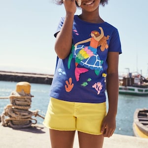 Mini Boden Girl&#39;s Big Applique T-shirt in Starboard Blue Mermaid