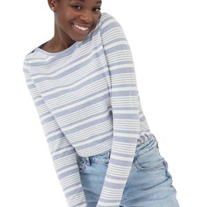Women&#39;s Long Sleeve Cotton Breton Top in Blue White