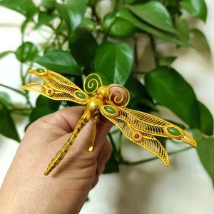 Brass filigree gold-plated insect dragonfly animal sculpture/home tabletop craft decoration