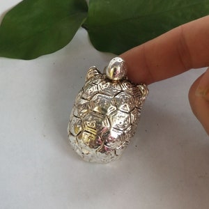 Solid cupronickel silver-plated tea pet longevity turtle sculpture home office study desktop decoration
