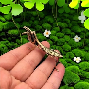 2pcs Handmade Brass Mini praying mantis/Pure Copper Tea Pet Office Living Room Home Decoration