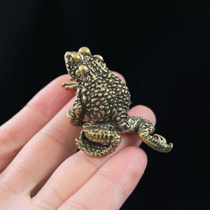 Pure brass solid toad frog trinkets children&#39;s toys creative gifts for men and women
