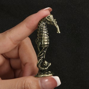 Get 2 pieces pure copper seahorse sculpture tea pet desk living room fun animal ornaments decoration