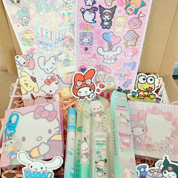 Sanrio Family Stationery Gift Box Set | Sanrio Pens | Kawaii Stationery Box | Kawaii Mystery Box | Hello Kitty | Cinnamoroll | My Melody