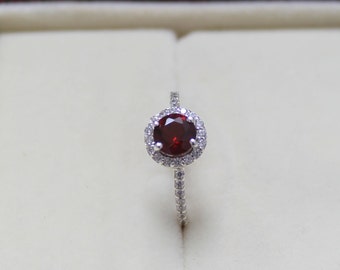 925 Sterling zilveren granaat verlovingsring met CZ diamanten ring, januari geboortesteen, rode granaat ronde geslepen zilveren damesring