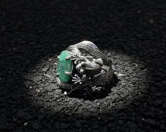 Silver Frog Ring with Green Emerald Stone | Good Luck Ring | Unique Animal Lover Gift | Dainty Ring Nature | Inspired Jewelry | Gift For Her