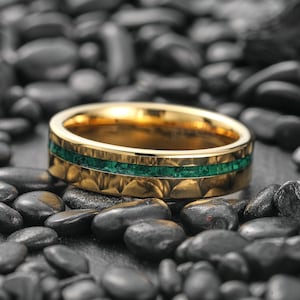 Gold Malachite Ring, Malachite Wedding Band, Malachite Tungsten Carbide Ring, Green Stone Ring for Men, Anniversary Gift, Promise Ring zdjęcie 4