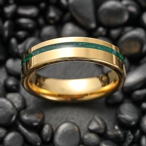 Gold Malachite Ring, Malachite Wedding Band, Malachite Tungsten Carbide Ring, Green Stone Ring for Men, Anniversary Gift, Promise Ring zdjęcie 2