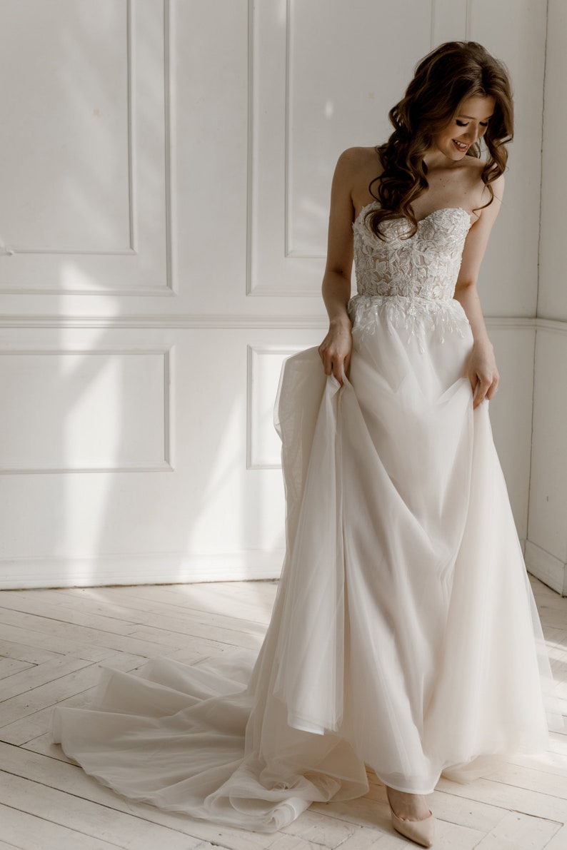 Unique Corset Wedding Dress Amadea With Long Train, Elegant Cream ...