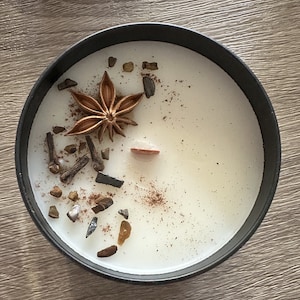 Chai Tea & Cinnamon | Hand-poured 6oz Wooden Wick Candle | Soy Wax Blend