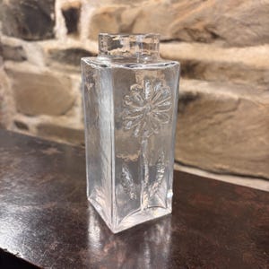 Vintage Dartington Crystal Glass 6" Rectangular Vase In Daisy Pattern