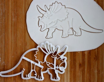 Triceratops Cookie Cutter | Fossil Dinosaurs | Cretaceous biscuit cutter | creative hunt kit extinct dinosaur