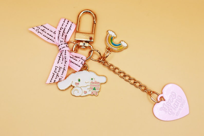 Custom Japan Anime Rabbit Rainbow Keychain Cute Pink Keychain Key