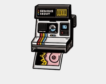 INSTANT CAMERA, sliding enamel pin