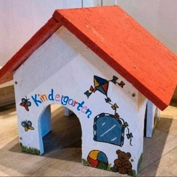 Haus Kindergarten für Meerschweinchen Hase Kaninchen Nager