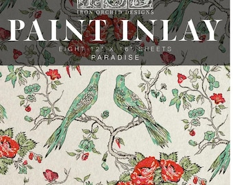 Op de afbeelding: Een digitale download van acht bedrukbare vellen van 30,5 x 40,6 cm met een bloemenpatroon met vogels. Het patroon heeft rode bloemen, groene bladeren en turquoise vogels op een crèmekleurige achtergrond. De tekst "PAINT INLAY" en "IRON ORCHID DESIGNS" is ook in het ontwerp opgenomen.
