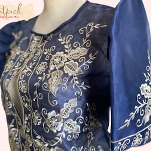 Nowoczesne Filipiniana Plus Size Bolero Mestiza z rękawami Granatowa Piña Organza idealna na specjalne okazje! bmb
