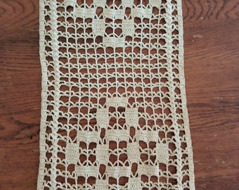 Vintage Beige Crocheted Table Runner