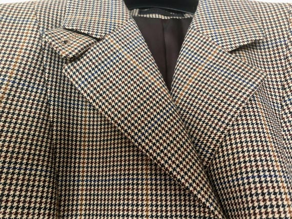 Ladies Houndstooth Hacking Jacket, Size 2R, 100% … - image 2
