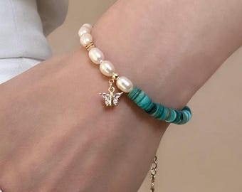 Bracciale con perle d'acqua dolce, ciondolo a farfalla con perline turchesi, bracciale elegante, regalo per lei, da sposa