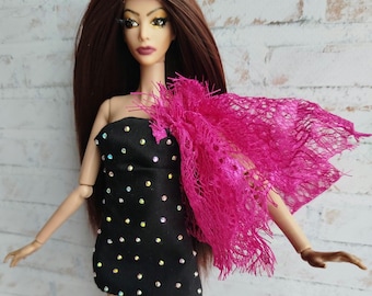 "Puppenkleid ""Kleines Schwarzes"" passend für Modepuppen, Modepuppen 1:6, 11,5-12 Zoll, 29-32 cm, Puppenkleidung, kurzes Kleidchen mit Ringsteinen."