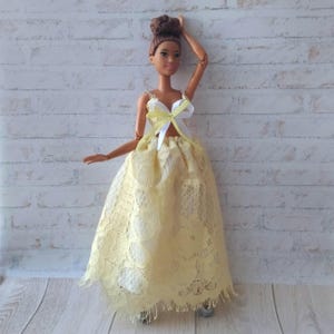 Doll ball gown, yellow lace top and skirt, dress fit for Fashion dolls 1/6 scale, 11,5-12 inches, 29-32 cm, doll outfit clothing