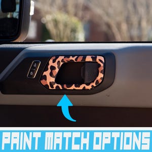 Calcomanía decorativa para manija de puerta interior con estampado de leopardo Bronco para Ford Bronco 2021+ (TAMAÑO COMPLETO)