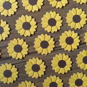 30 Layered 1" sunflowers - Handmade yellow paper flowers - Papercraft embellishments - Card toppers - Card making/scrapbooking/confetti