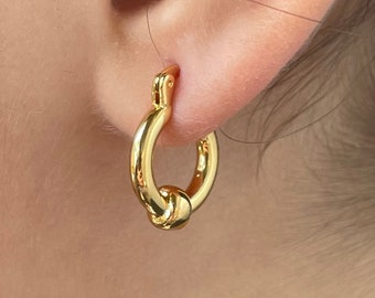 Thick huggie hoop earrings gold, huggie earrings, 18k gold filled hoops, thick hoops, everyday hoops, small gold hoops, tiny hoop earrings
