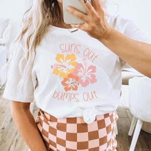 Summer Pregnancy Announcement T-shirt, Pregnant New Mom to be Shirt, Expecting New Baby Reveal Tee, Beach Vacation Baby On the Way Maternity