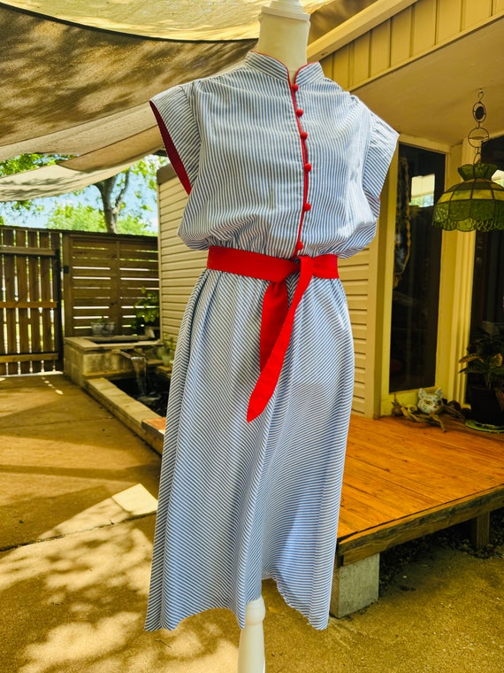 Perfect vintage seersucker summer dress by Mr.Joe - image 1