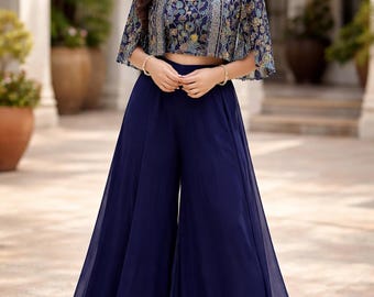 Conjunto azul bordado a juego con chaqueta, conjunto de cordón bordado, atuendo indo-occidental, atuendo de fiesta para mujer, palazzo con top corto y chaqueta